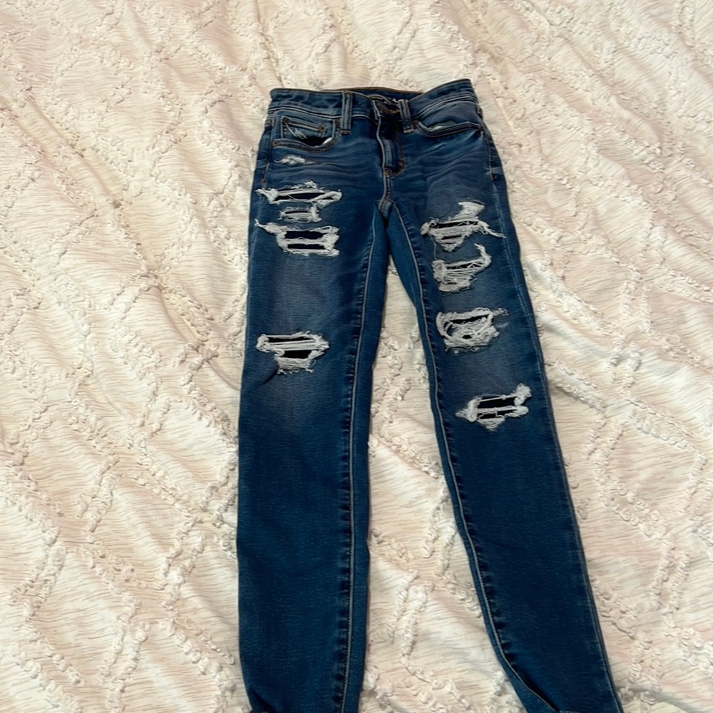 These are American Eagle jeans, and a great condition